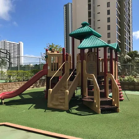Stylish Waikiki Gem With Ocean View And Free Parking! Apartment Honolulu Exterior photo