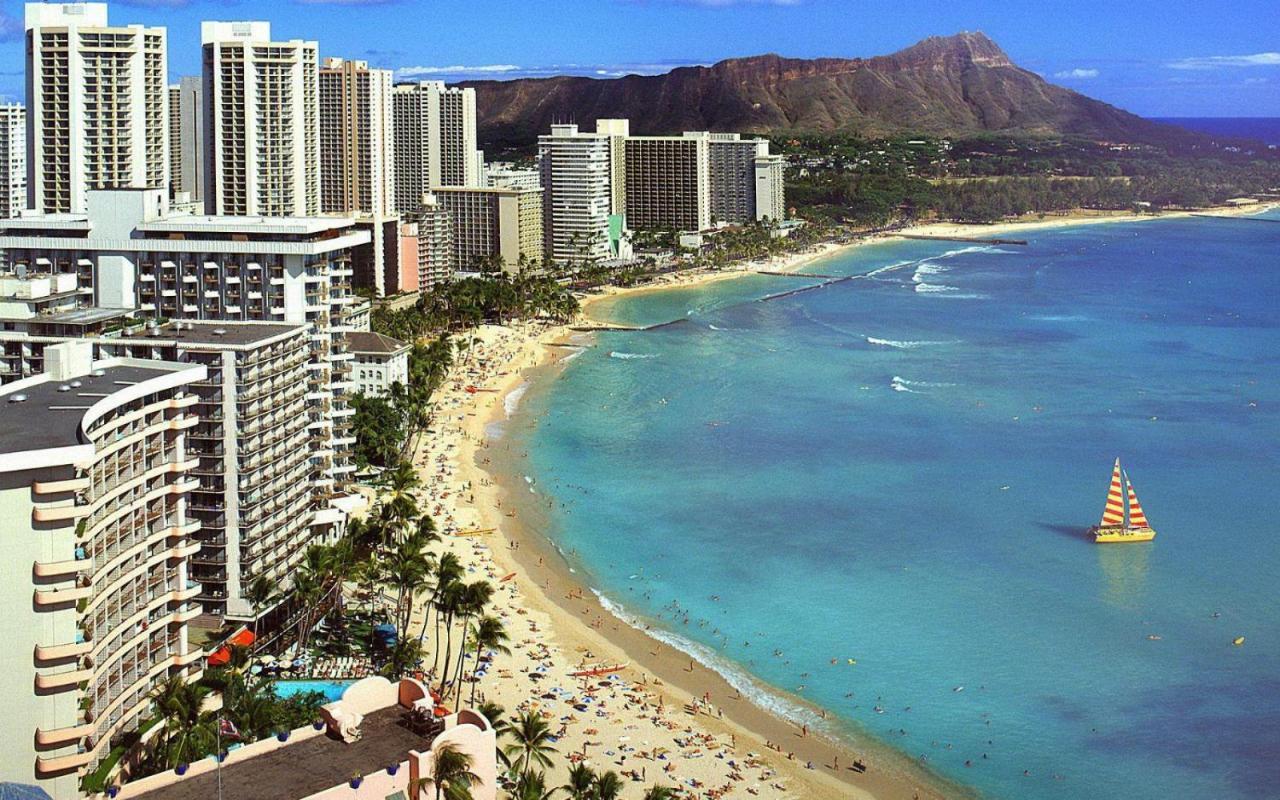 Stylish Waikiki Gem With Ocean View And Free Parking! Apartment *